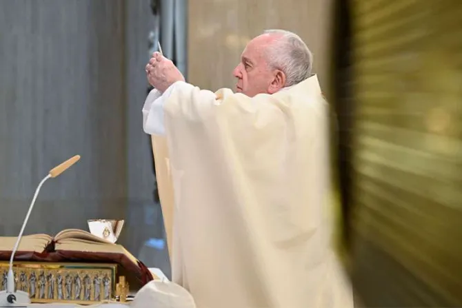 Vaticano suspende transmisión en vivo de Misas diarias del Papa Francisco