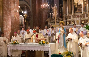 El Cardenal Turkson preside la Misa de acciu00f3n de gracias. Foto: Daniel Ibu00e1u00f1ez / ACI Prensa 