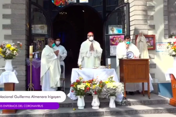 La última palabra no la tendrá la muerte sino la vida, afirma Obispo en hospital