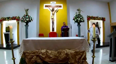 En plena Misa, hombre armado con un cuchillo amenaza a fieles