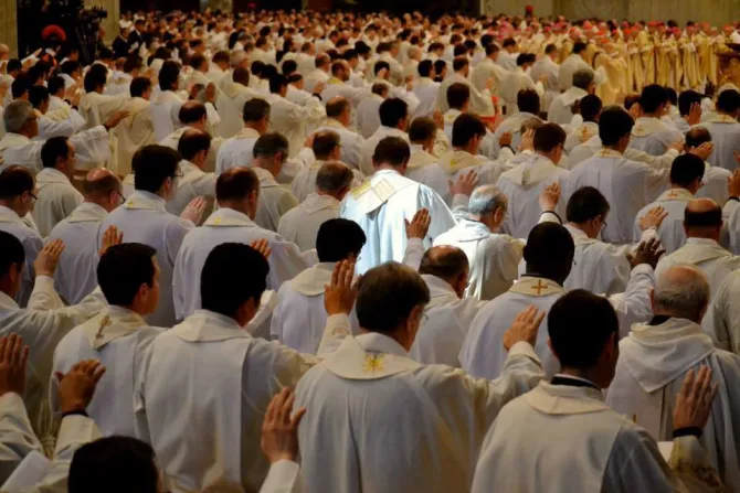 [TEXTO COMPLETO] Homilía del Papa Francisco en la Misa Crismal 2014