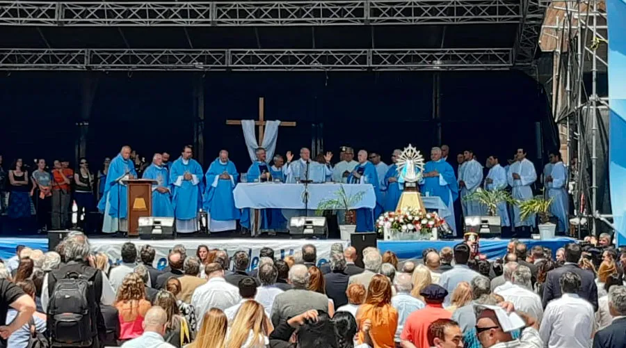 La Misa hoy en el Santuario de la Virgen de Luján en Argentina. Crédito: Arzobispado de Mercedes-Luján