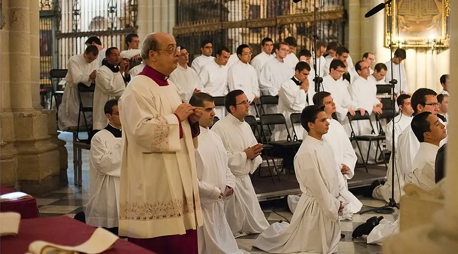Misa de ordenación en Toledo (imagen referencial) / Foto: Flickr de José María Moreno (CC-BY-NC-ND-2.0)