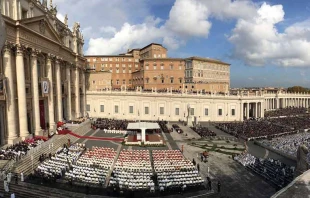 Plaza de San Pedro durante Misa por Solemnidad de Cristo Rey. Foto: Daniel Ibu00e1u00f1ez / ACI Prensa. 