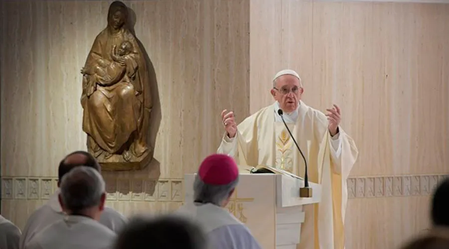 El Papa Francisco durante la homilía de la Misa esta mañana en la Casa Santa Marta. Foto: L'Osservatore Romano?w=200&h=150