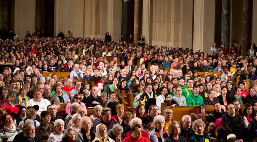 10 mil peregrinos llenan Santuario Nacional de Washington D.C. en Misa provida
