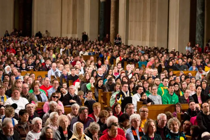 10 mil peregrinos llenan Santuario Nacional de Washington D.C. en Misa provida