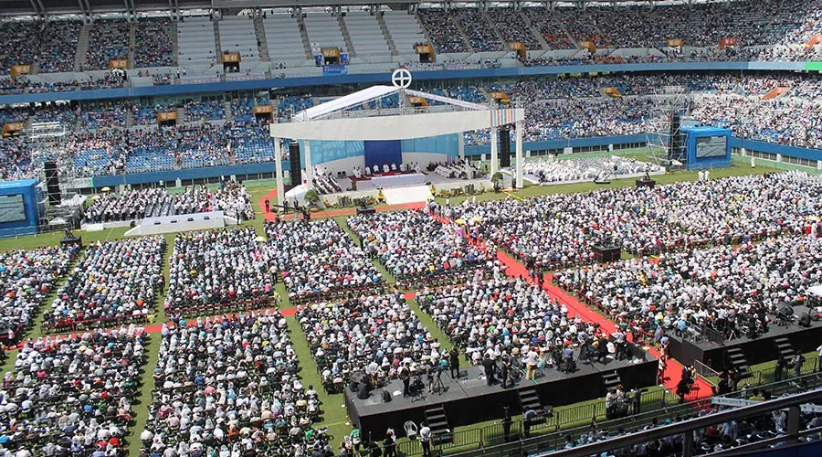 Estadio de Daejeon durante Misa del Papa. Foto: Alan Holdren / ACI Prensa?w=200&h=150
