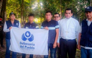 Misiu00f3n humanitaria con adolescentes liberados. Cru00e9dito: Twitter Defensoru00eda del Pueblo 