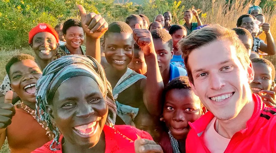 De abogado a misionero: Dejó todo para irse a África