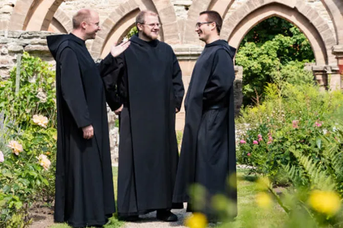 Monjes de Silos abren las puertas de su abadía para experiencia vocacional