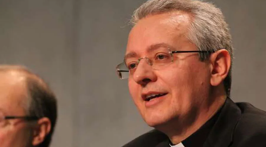 Mons. Ravelli nombrado nuevo Maestro de Celebraciones Litúrgicas Pontificias