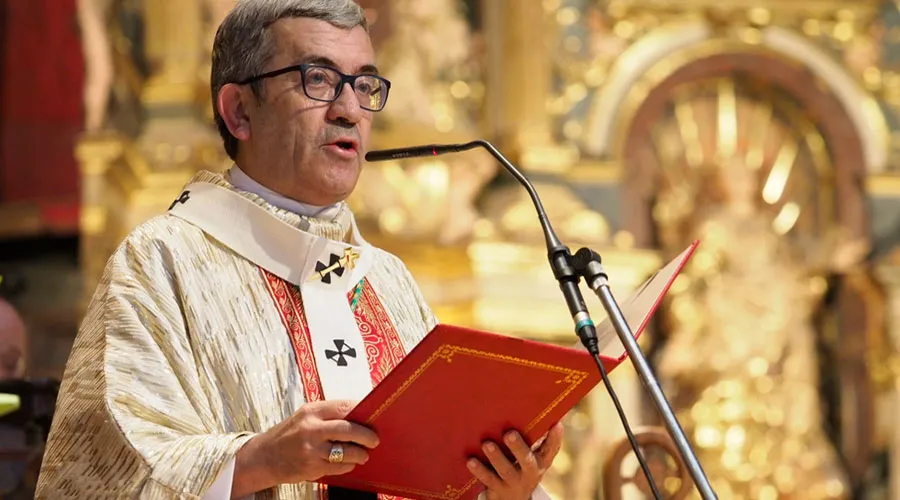 Arzobispo advierte: El grave riesgo de la Iglesia es la separación entre fe y vida