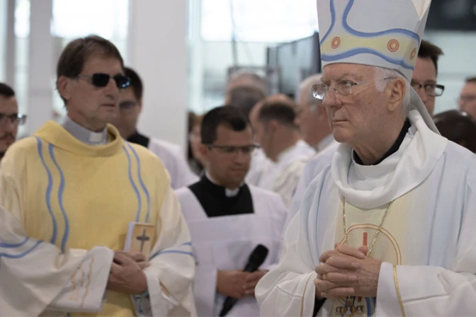 ¿Qué sucede al momento de recibir la Eucaristía? Arzobispo lo explica 