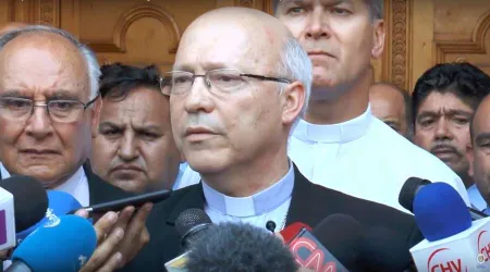 Este obispo representará a Chile en encuentro mundial sobre abusos convocado por el Papa