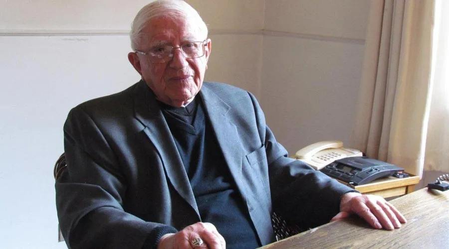 El Obispo más anciano del mundo cumple años hoy