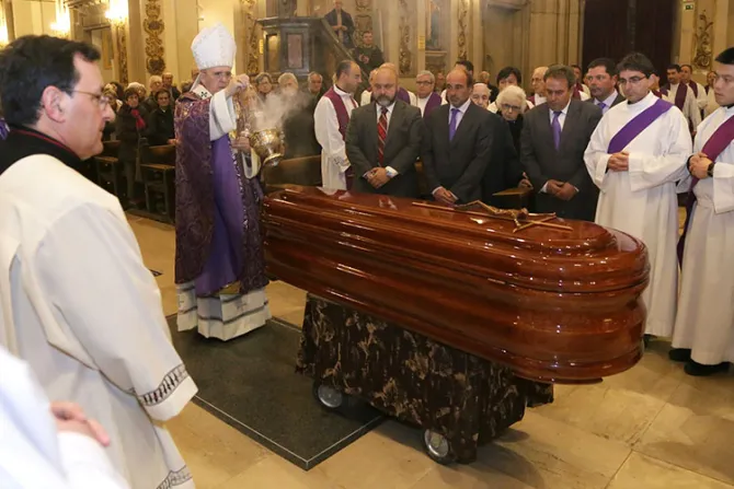 Arzobispo de Madrid en funeral de Mons. Iniesta: En la vida y en la muerte somos de Dios