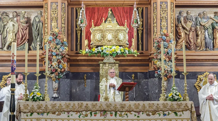 Mons. Demetrio Fernández, Obispo de Córdoba (España) celebra la misa en la Basílica de San Juan de Ávila. Crédito: Diócesis de Córdoba, ?w=200&h=150
