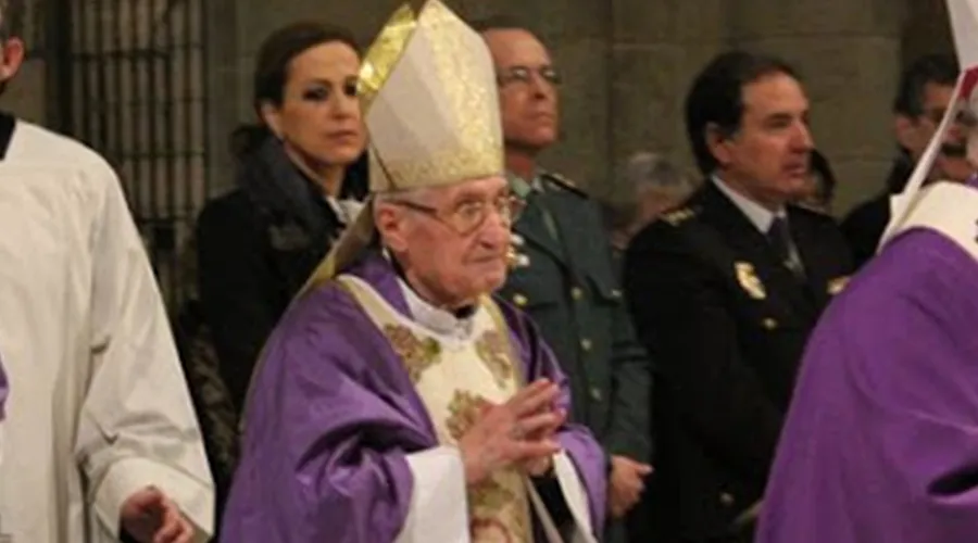 Mons. Damián Iguacén, Obispo Emérito de Tenerife (España) durante la celebración de una Misa por su 100 cumpleaños en 2016. Foto: Diócesis de Lérida. (España)