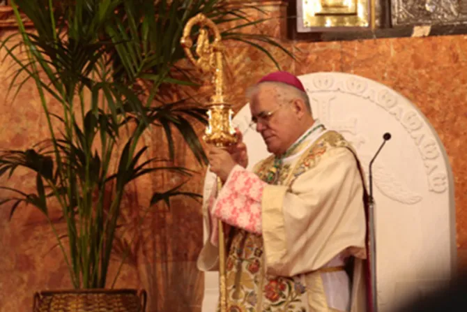 Católicos de Córdoba apoyan a su Obispo tras ataques del lobby gay