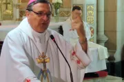 Obispo advierte a jóvenes sobre los peligros de seguir a los ídolos del mundo