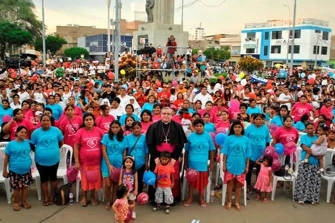 Aborto no es progreso, recuerda Arzobispo en gran Marcha por la Vida en norte de Perú