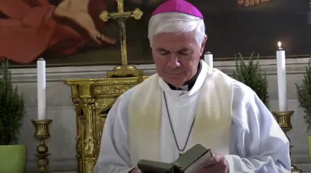 Obispo italiano se retira para dedicarse a una vida de oración en monasterio de África 
