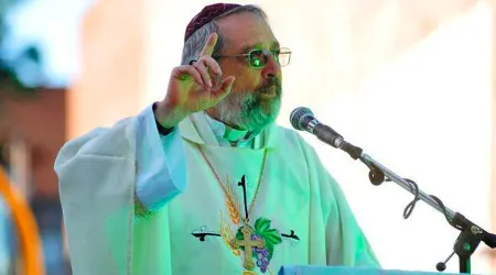 Papa Francisco acepta renuncia de obispo argentino 