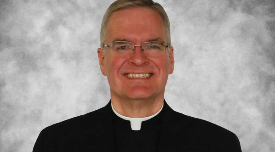 Mons. Joseph M. Siegel. Foto: Diócesis de Evansville?w=200&h=150