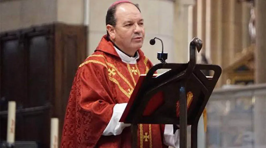 Mons. Juan Carlos Elizalde, Obispo de Vitoria (España). Foto: Facebook Diócesis Vitoria.