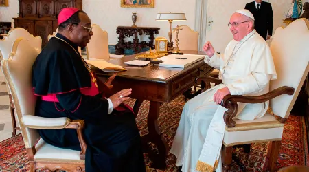 Papa Francisco nombra nuncio de origen africano para Argentina