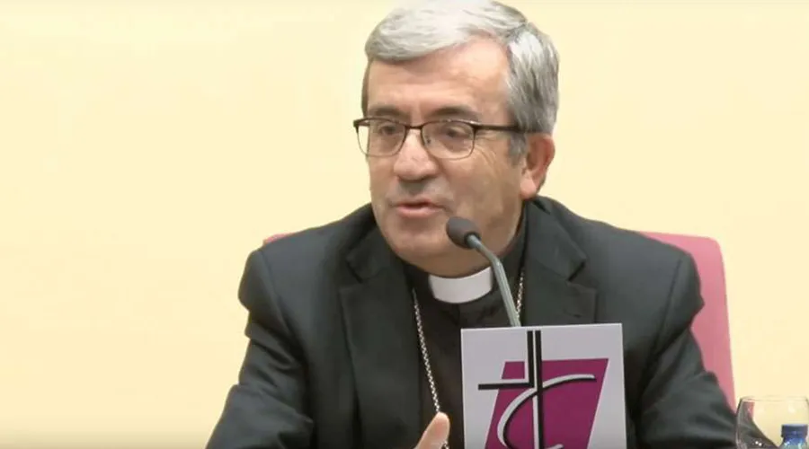 Mons. Luis Argüello, secretario y portavoz de la Conferencia Episcopal Española (CEE). Crédito: Captura de pantalla Youtube