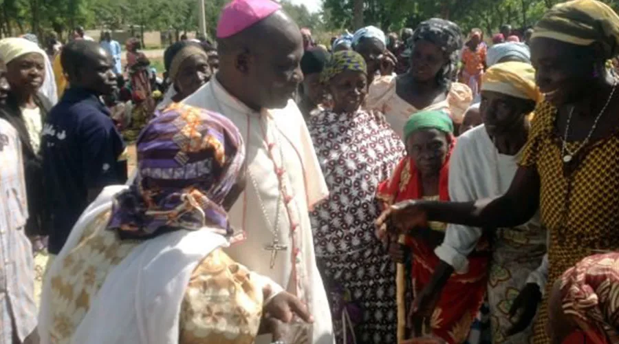 Mons. Oliver Dashe Doeme, Obispo de Maidiguri (Nigeria). Crédito: Twitter Ayuda a la Iglesia Necesitada. ?w=200&h=150
