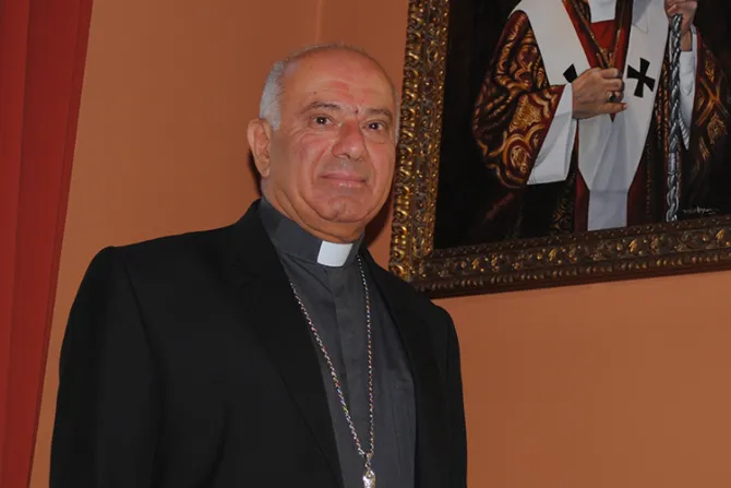 Obispo de Atenas agradece ayuda de Cáritas para afrontar crisis migratoria