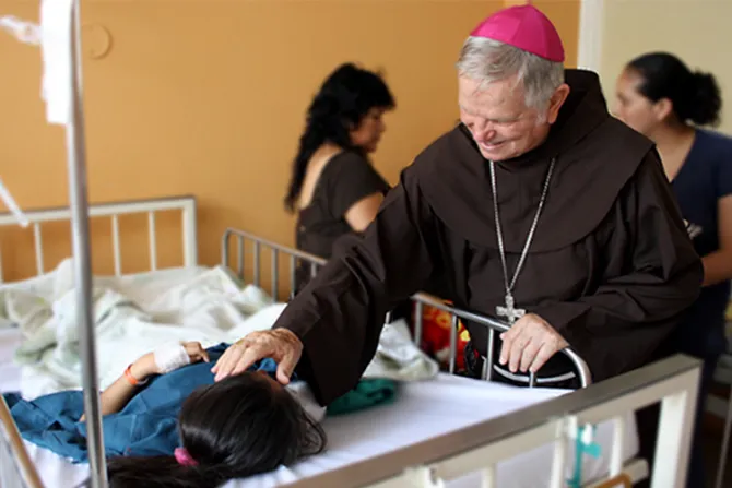 VIDEO: Obispo peruano premiado por apoyo a pobres, mujeres y niños