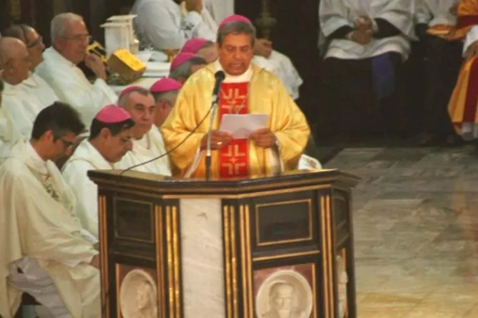 Cuba: Nuevo Arzobispo de Camagüey encomienda su labor pastoral a la Virgen