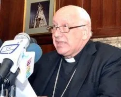 Mons. Ricardo Ezzati en la conferencia de prensa (foto iglesia.cl)