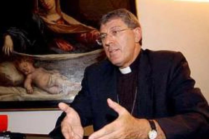 Condones son arma de distracción del problema del SIDA