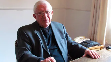 Conoce al obispo más anciano del mundo [VIDEO]