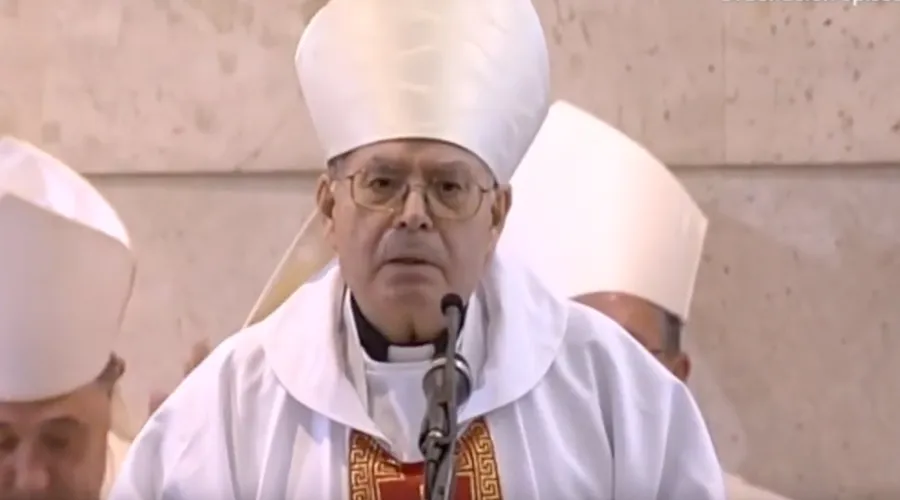 Mons. Aquilino Bocos durante su ordenación episcopal. Foto: Captura pantalla Youtube.
