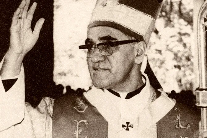 Diario católico italiano: se habría aprobado martirio de Mons. Romero