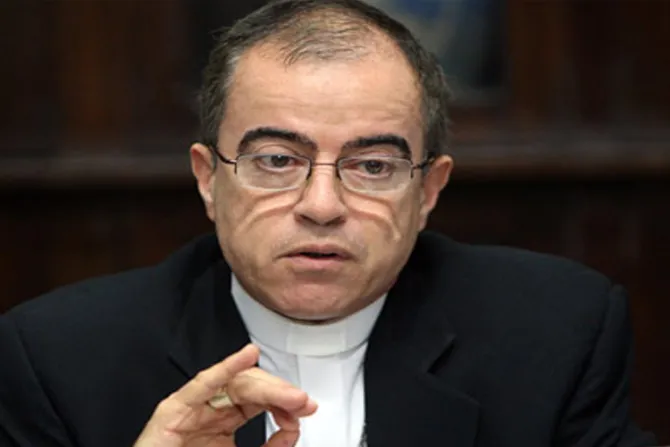 Zika: Arzobispo puertorriqueño aclara su postura sobre uso del condón