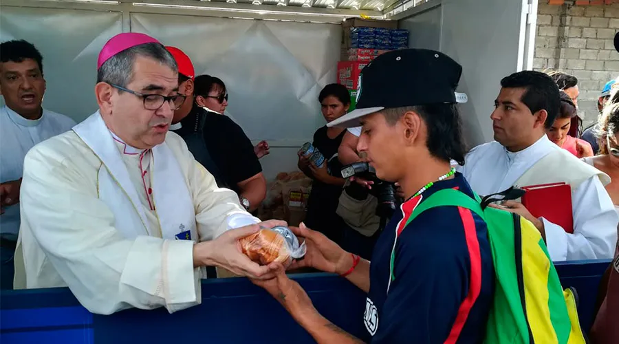 Diócesis de Colombia atiende diariamente a 45 mil venezolanos con alimentos y medicinas