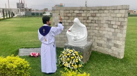 Inauguran memorial inspirado en la Virgen que rinde homenaje a niños no nacidos en Perú