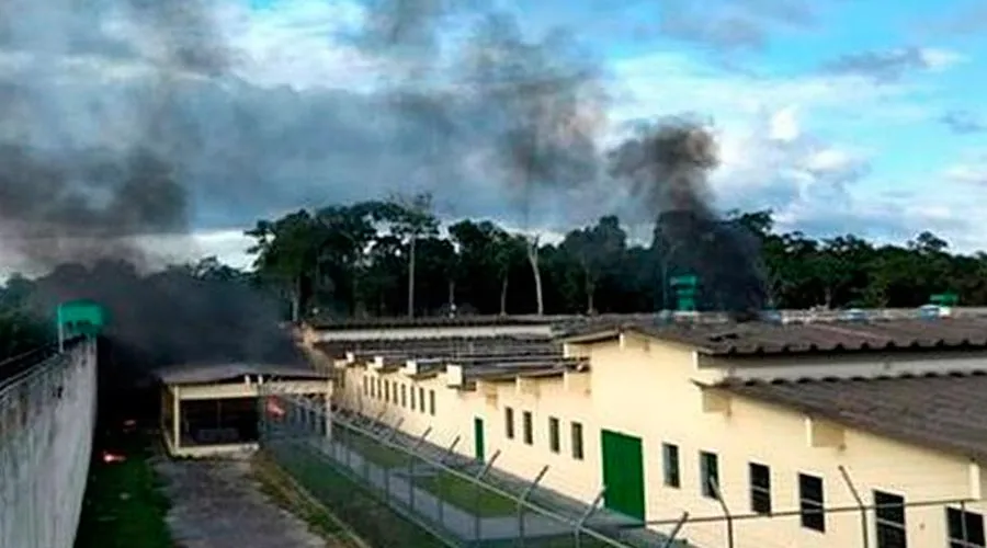 Motín en cárcel de Brasil deja 60 muertos: Obispo expresa su pesar