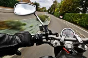 Arzobispo publica un decálogo para motociclistas católicos