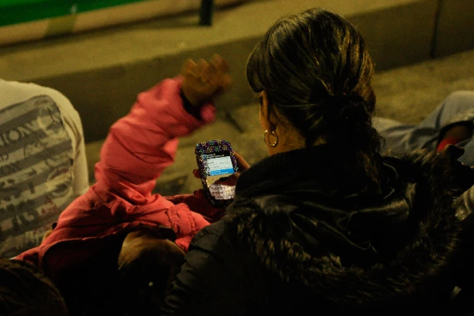 ¿Amor en tiempos de Internet? Esto es lo que piensa el Papa sobre las “relaciones virtuales”