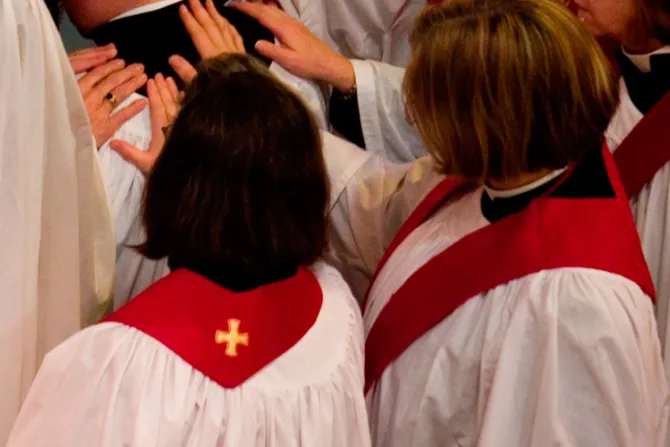 Ordenación de mujeres “obispo” en Iglesia anglicana complica comunión entre cristianos
