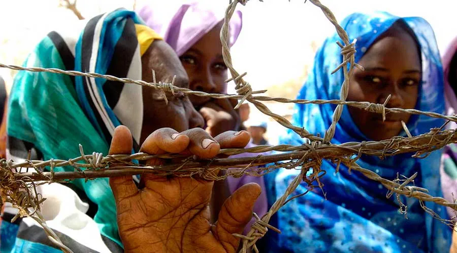 Mujeres desplazadas en Sudán / Foto: Flickr United Nations Photo (CC-BY-NC-ND-2.0)?w=200&h=150