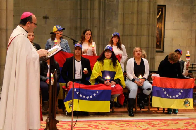 ¡Venezuela, estamos con vosotros! El aliento de obispos españoles